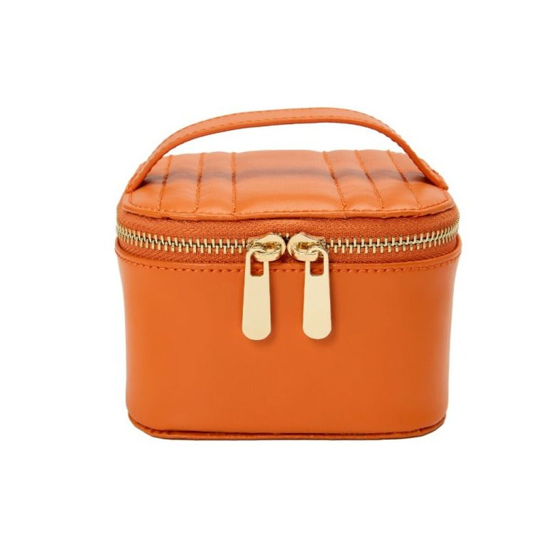 MARIA ZIP JEWELRY CUBE, Storage: 1 ring bar, 1 earring bar, 5 zip compartments
LusterLoc™: Allows the fabric lining the inside of your jewellery cases to absorb the hostile gases known to cause tarnishing. Under typical storage conditions, it can prevent tarnishing for up to 35 years.
4.5" L X 4.5" W X 3" H
, Gifts, WOLF DESIGNS, INC