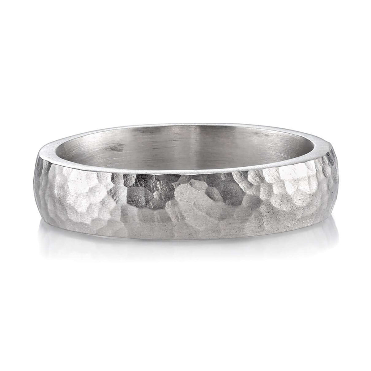 SINGLE STONE JOSEPH HAMMERED 5MM BAND | 5mm handcrafted hammered finish Men's band.
