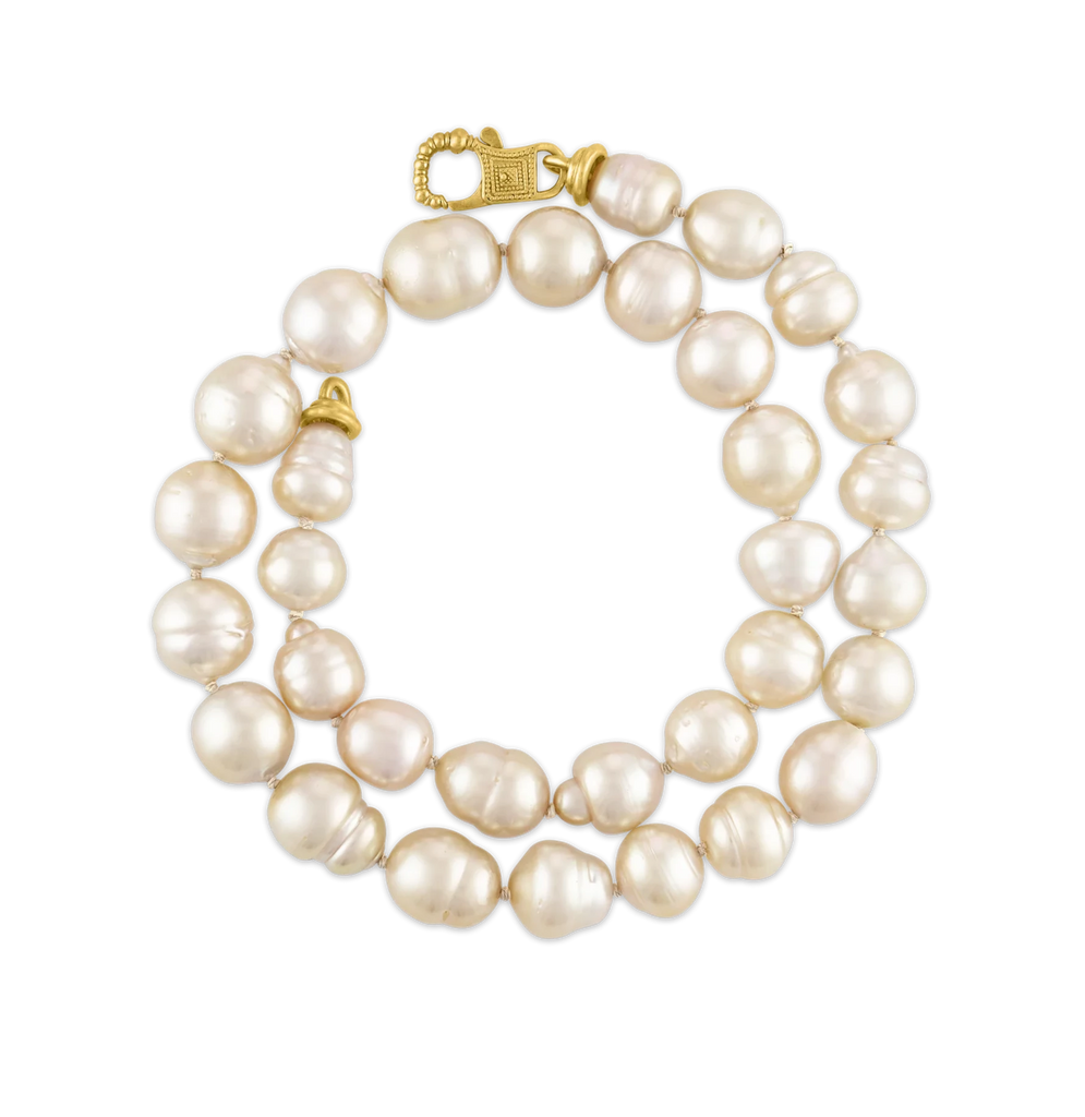 GOLDEN SOUTH SEA PEARL STRAND, Golden South Sea Pearls 
22k yellow gold  
, NECKLACES, PROUNIS