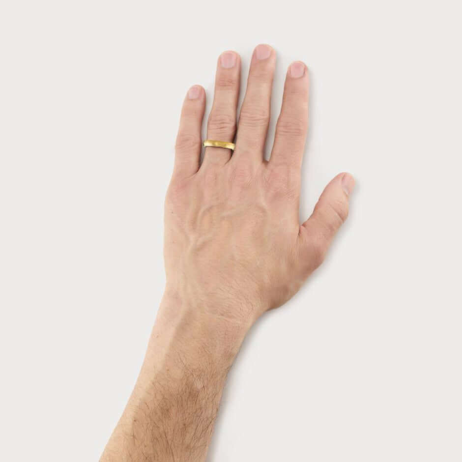 SINGLE STONE HENRY 4MM BAND | 4mm handcrafted Men's band. Bands available from 4mm to 8mm.