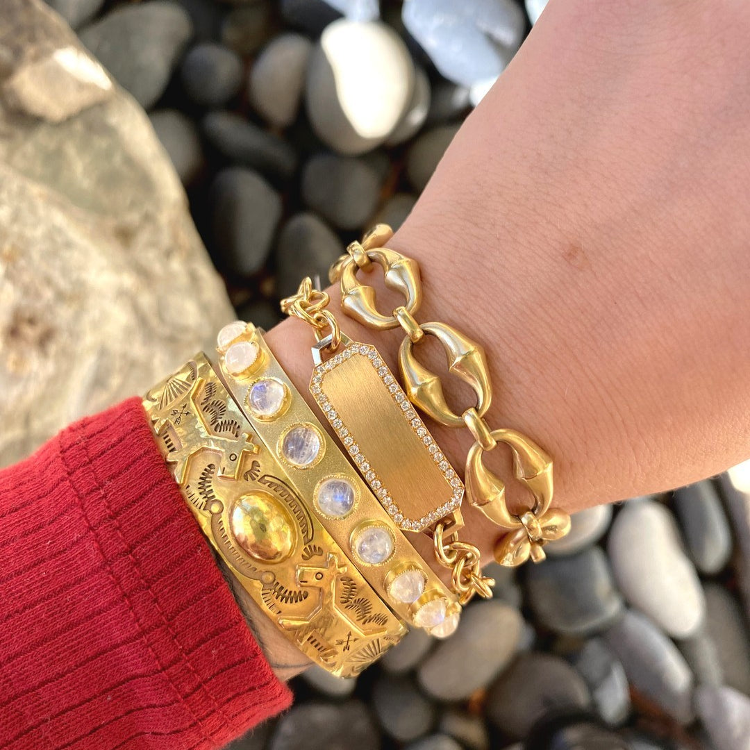 MOONSTONE CUFF, 18k yellow gold
5mm rainbow moonstone
Made in Los Angeles
, BRACELETS, Irene Neuwirth