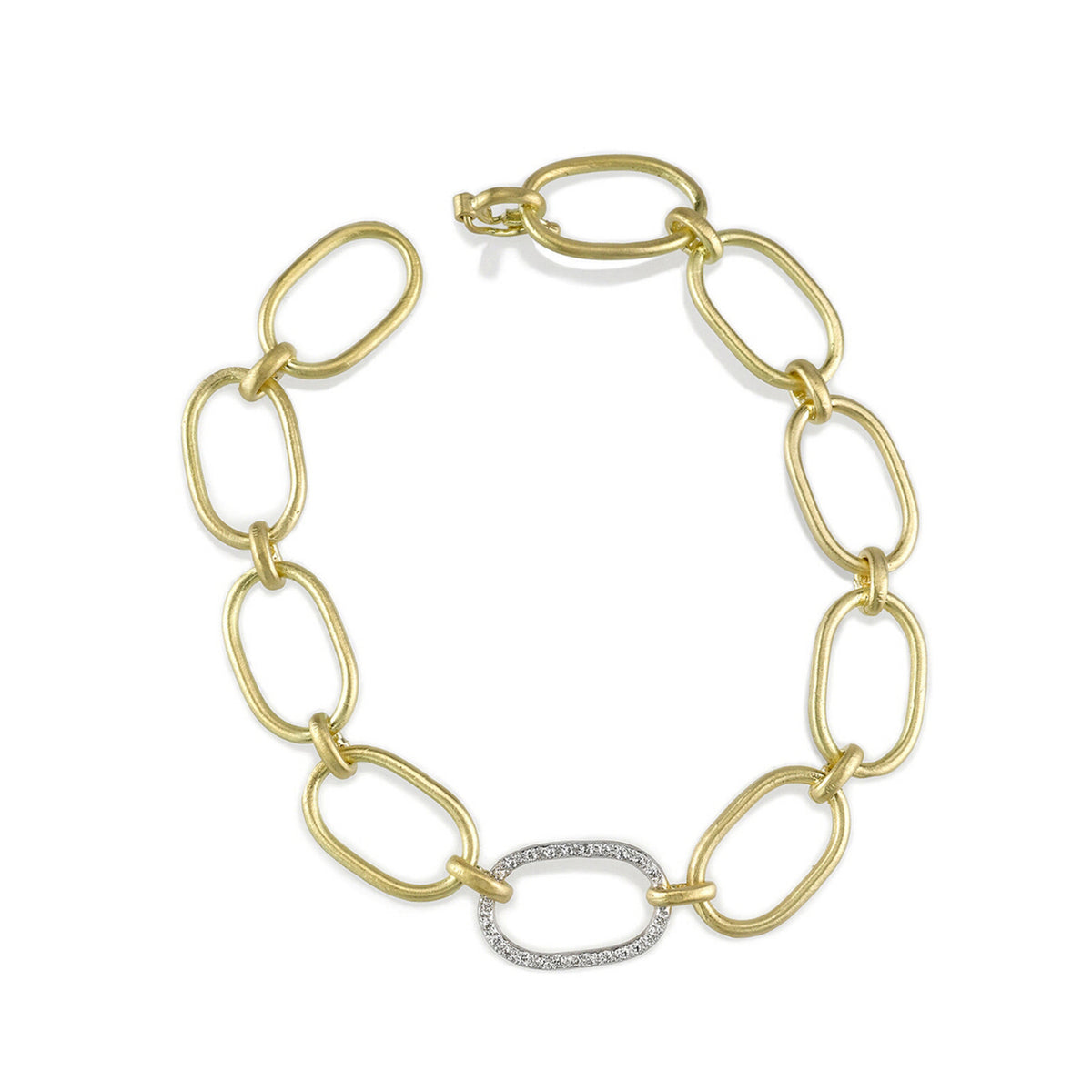 LARGE LINK BRACELETS, 18k yellow gold
Satin finish
0.25ctw diamond pavé
Made in Los Angeles
, BRACELETS, Irene Neuwirth