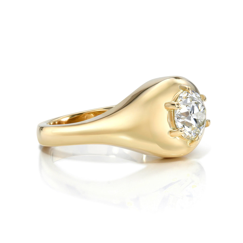 SINGLE STONE BRYN RING featuring 0.75ct K/VS1 GIA certified old European cut diamond prong set in a handcrafted 18K yellow gold mounting.