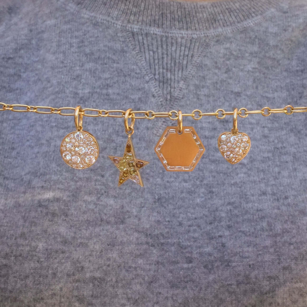 SINGLE STONE MINI LO CHAIN featuring Handcrafted 18K yellow gold oval and round link chain. Chain measures 17". Charms sold separately.