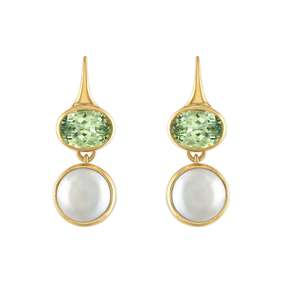 LOUISE EARRINGS, 18k yellow gold 
Green tourmaline 
Pearl, Earrings, Jade Ruzzo