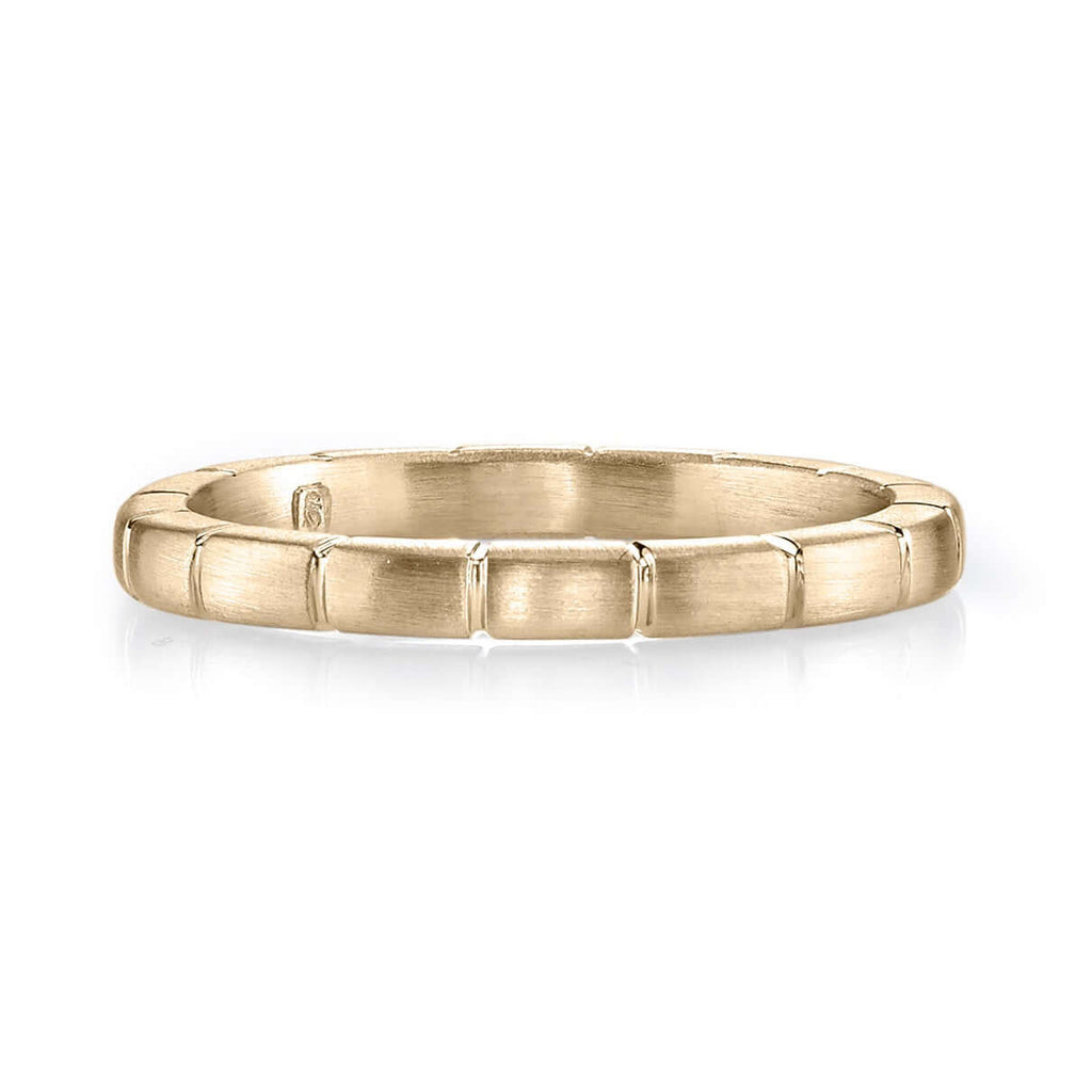 SINGLE STONE RILEY BAND | Handcrafted 2.2mm 18K gold sectional band. Approximate band with 2.2mm. Please inquire for additional customization.