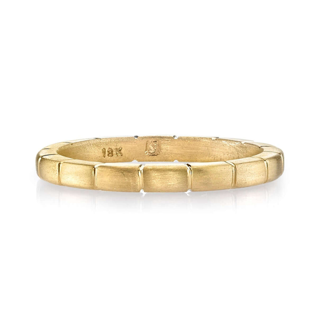 SINGLE STONE RILEY BAND | Handcrafted 2.2mm 18K gold sectional band. Approximate band with 2.2mm. Please inquire for additional customization.