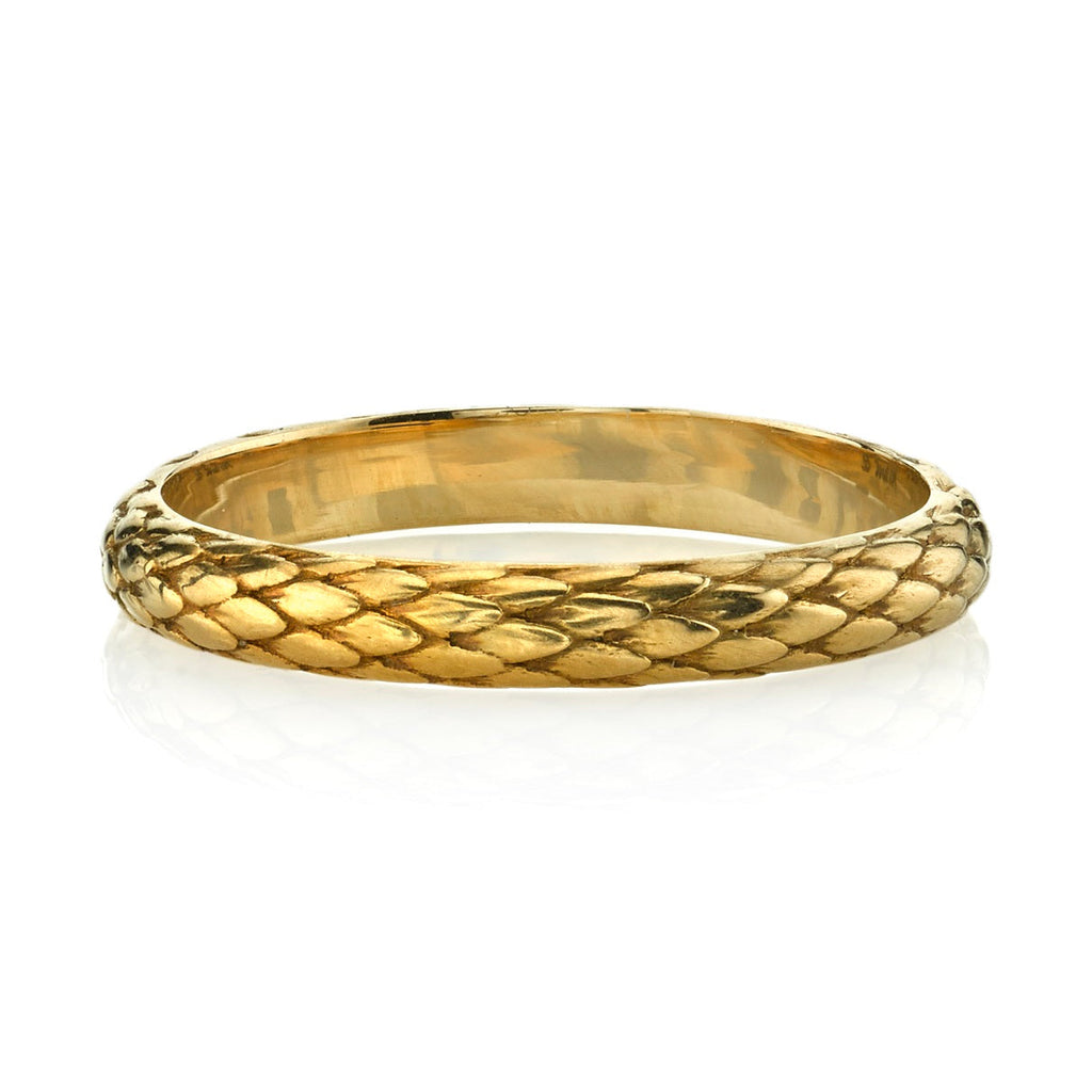 SINGLE STONE SMALL EDEN BAND | 2.5mm handcrafted 18K oxidized yellow gold ladies' snake scale pattern band. Please inquire for additional customization.