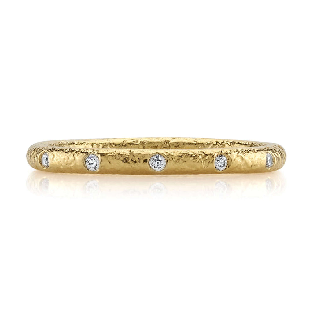 SINGLE STONE YORK BAND | Approximately 0.10ctw G-H/VS old European cut diamonds set in a handcrafted 22K yellow gold hammer finished band. Approximate band with 2mm. Please inquire for additional customization.