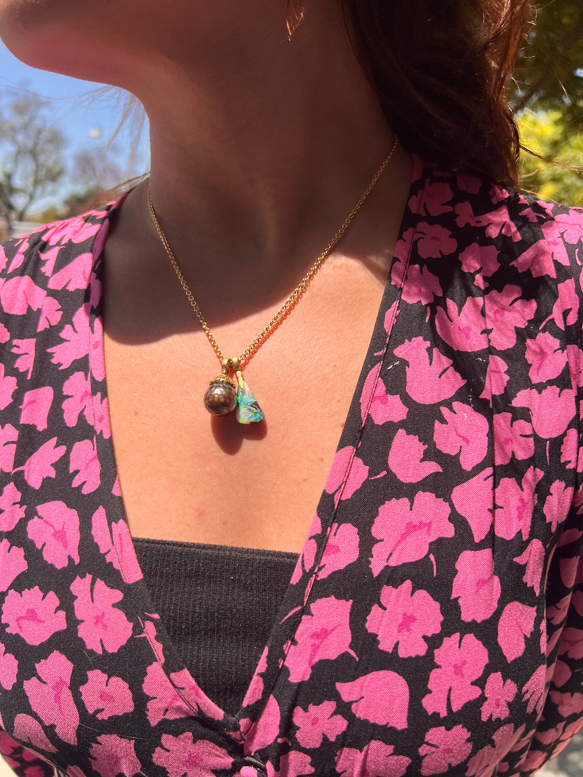 EMERALD TROPICAL FLOWER PENDANT, 18k yellow gold 
3.97ct carved emerald flower 
, Pendant, Irene Neuwirth