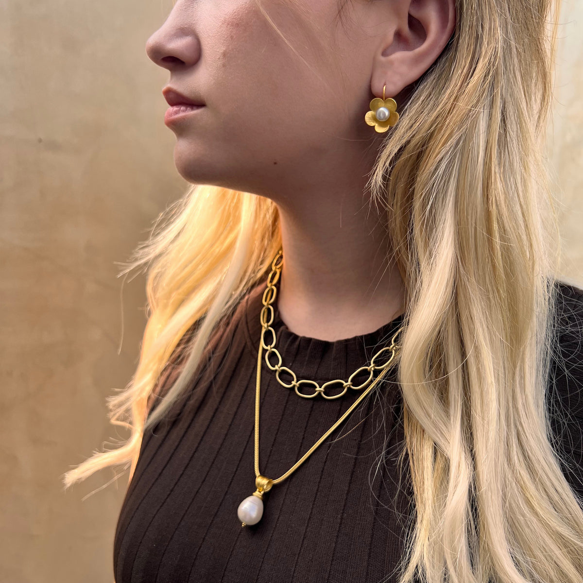 PEARL PETAL EARRINGS, 22k yellow gold 
Pearls 
, EARRINGS, STEPHANIE ALBERTSON