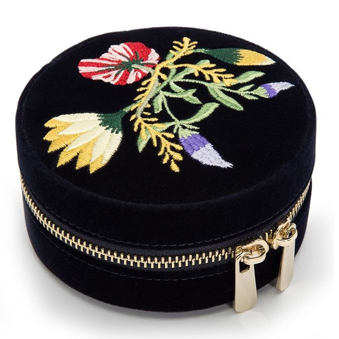 SMALL CLASSIC ROUND AMULET, 18K yellow gold 
Rock Crystal Quartz  
Length: 29.5mm/1.2", Width: 12mm/0.5" 
, Pendant, Temple St. Clair