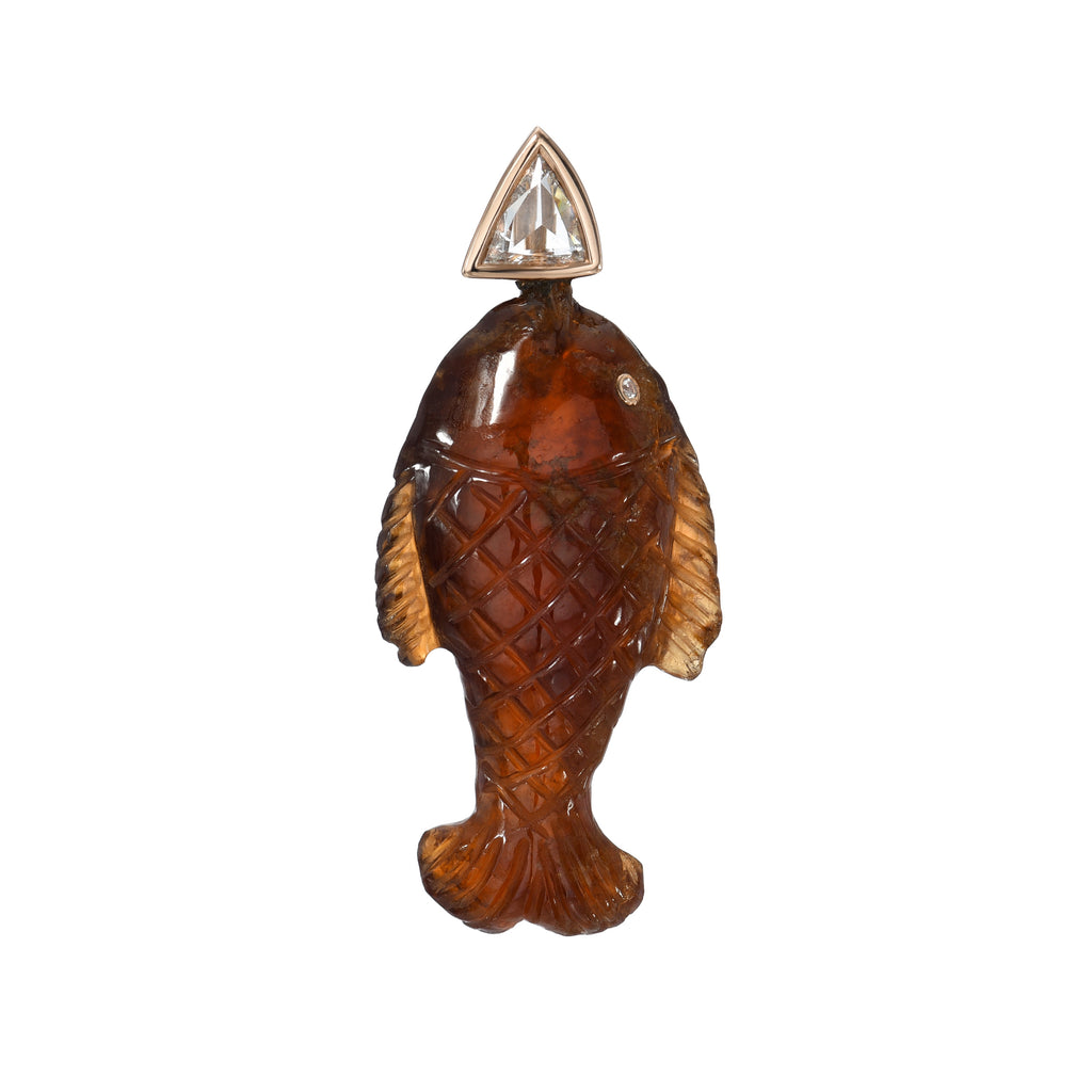 GARNET FISH WITH DIAMOND, 18k rose gold  
Carved garnet fish, Pendant, DEZSO